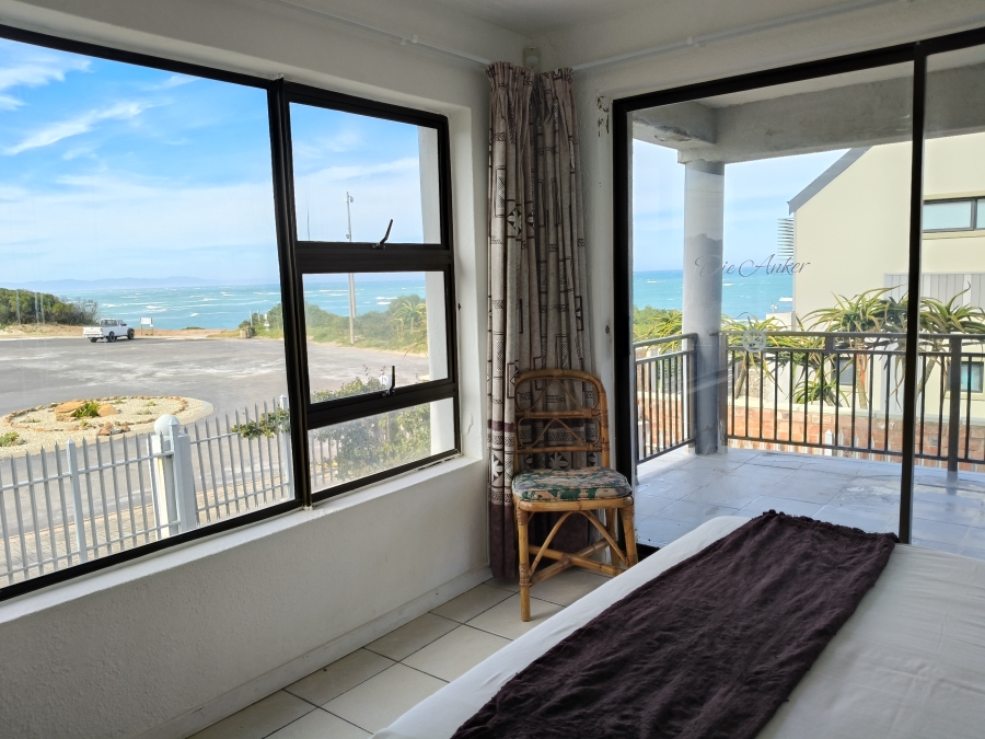 12 Bedroom Property for Sale in Paradise Beach Eastern Cape